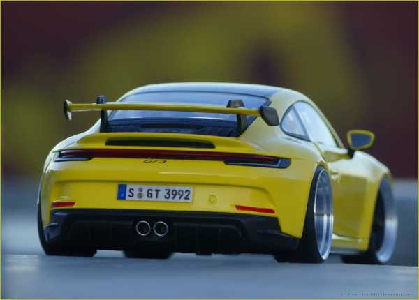 1:18 Porsche 911 (992) GT3 2022 Gelb Edition